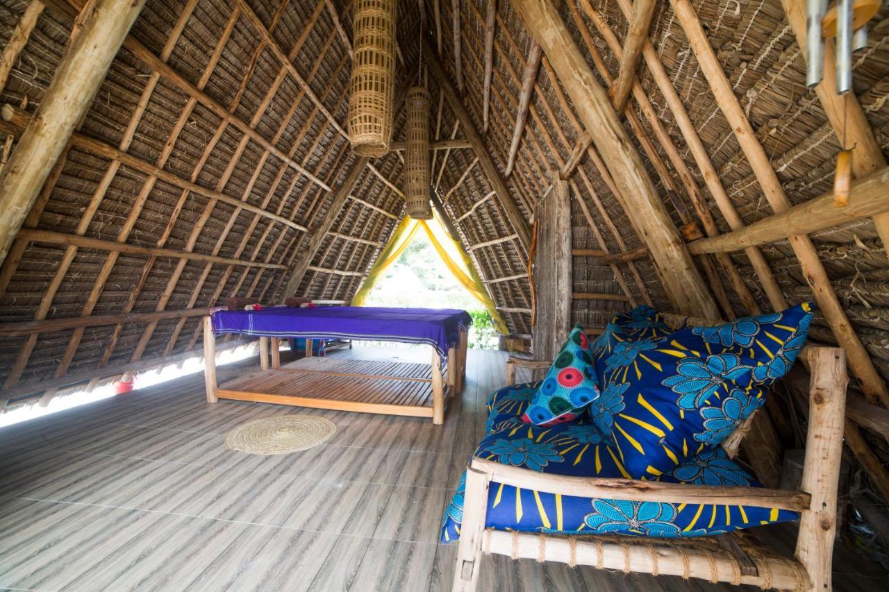 Antonio Beach Tree House Hotel & Spa Uroa Esterno foto